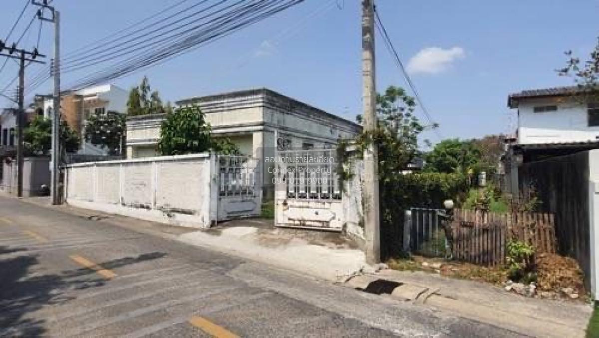 Phra Khanong Tai Bangkok Bangkok