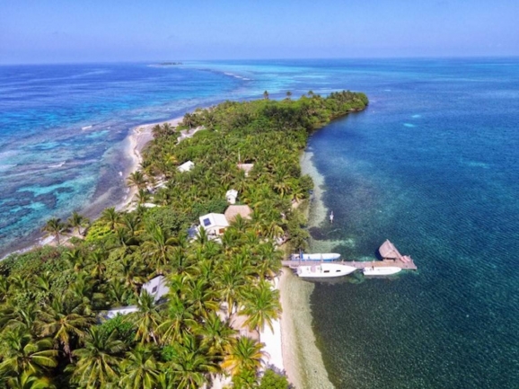 Glover's Reef Atoll Long Caye Belize District
